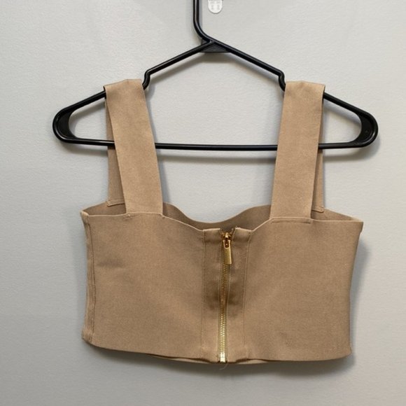 ❗️SOLD❗️Babaton Chance Bandage Tank Top Size M - Picture 7 of 9